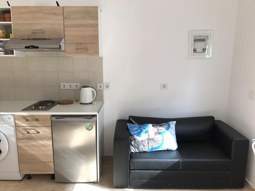 Sisifou Apartment Corinth ภายนอก รูปภาพ