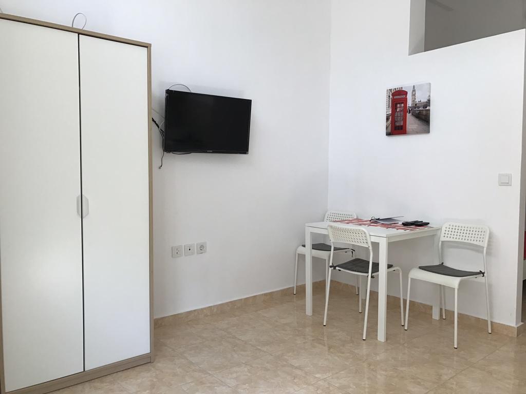 Sisifou Apartment Corinth ภายนอก รูปภาพ