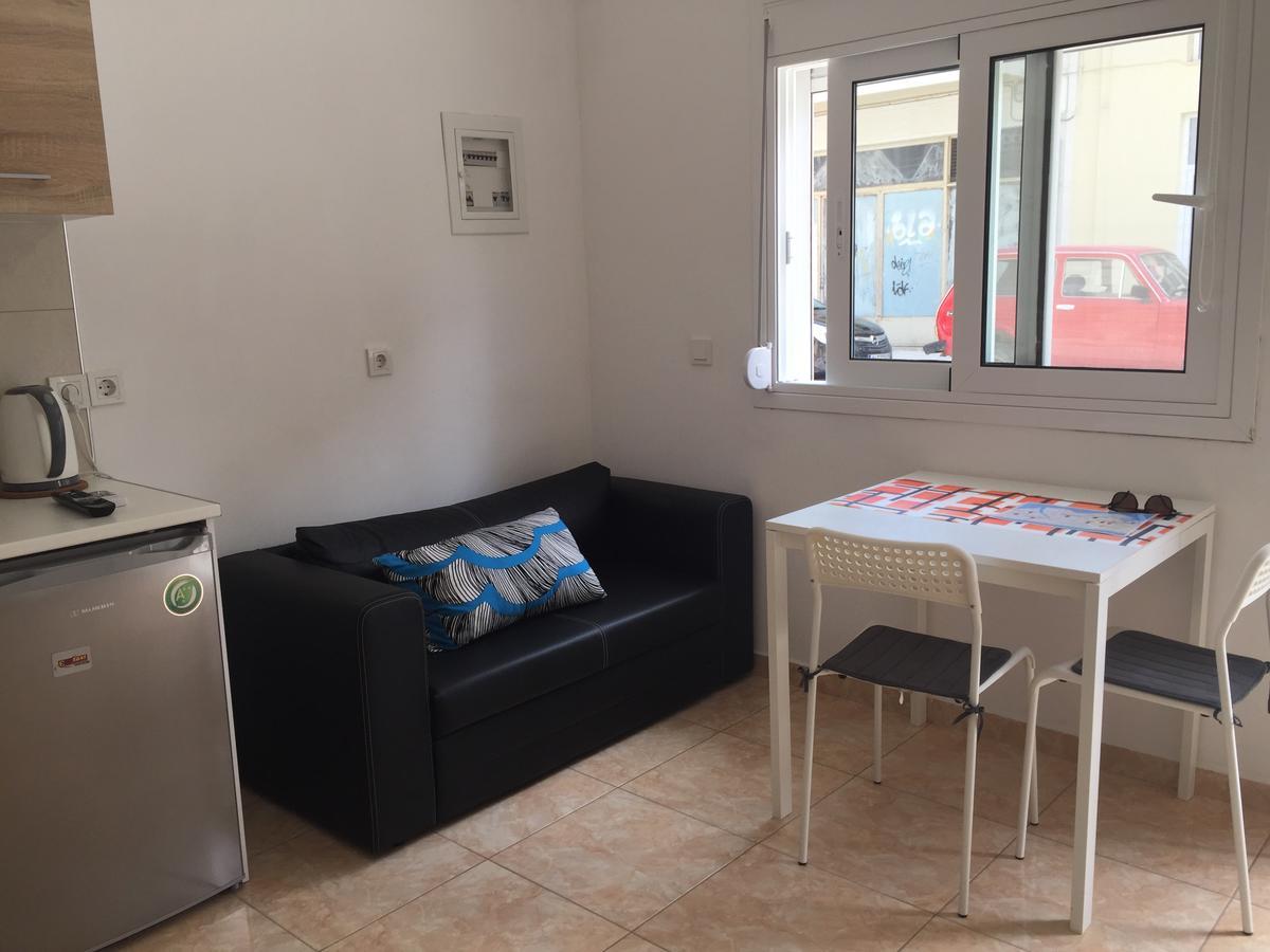 Sisifou Apartment Corinth ภายนอก รูปภาพ